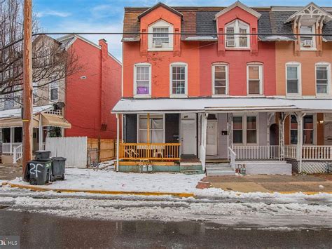 741 N 8th St, Reading, PA 19604 .